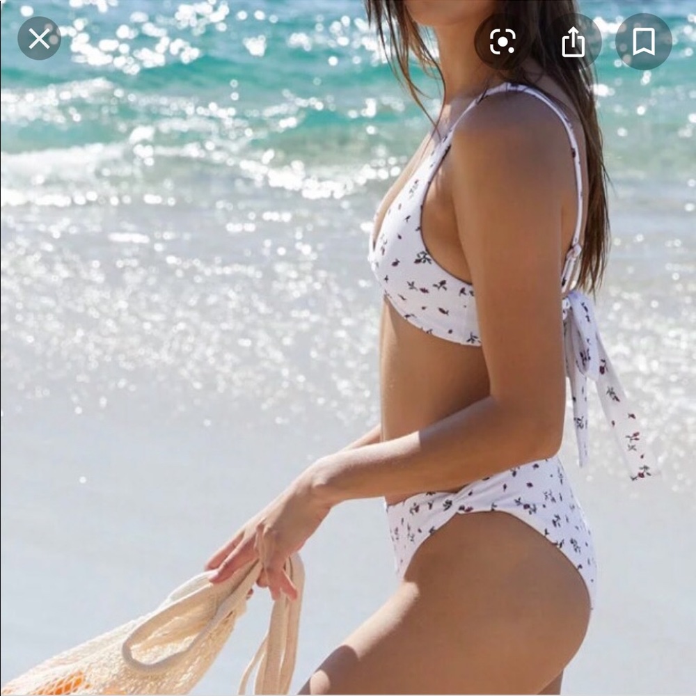 PacSun Kirra dainty floral bikini